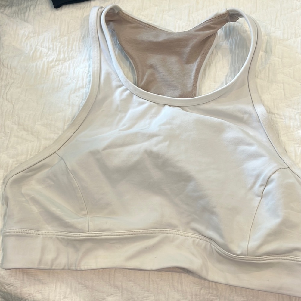 Lulu sports bra!!